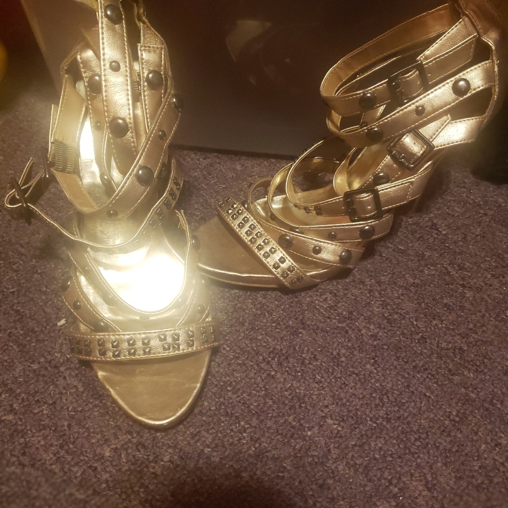 Shoes - Picture 2 of 2